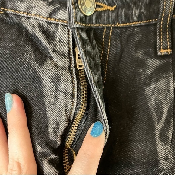 Lioness On My Way Black Tie Dyed High Waisted Mom Jeans - Picture 6 of 12